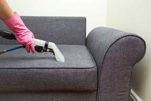 Mách bạn bí quyết vệ sinh ghế sofa hiệu quả và tiết kiệm tại nhà