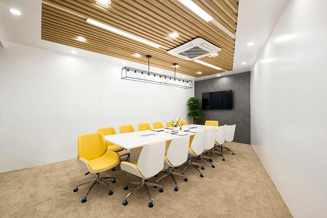 Chiều cao phòng họp cần đảm bảo độ thông thoáng, tiêu chuẩn nhất định 