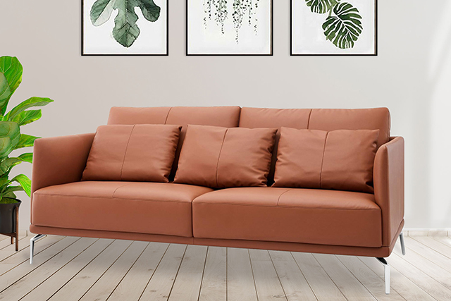 Đối với những căn hộ có diện tích hạn chế thì sofa da nâu văng là lựa chọn phù hợp nhất để trang bị và tạo điểm nhấn cho căn phòng