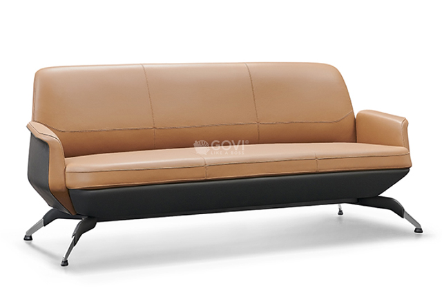 Ghế sofa da nâu được thiết kế độc lạ với đường gân đơn giản nhưng không hề đơn điệu