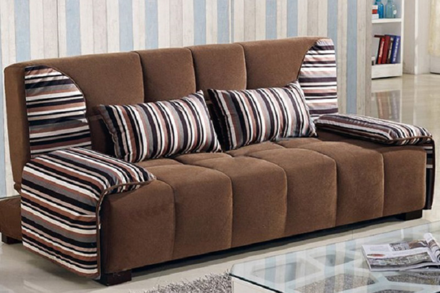 Sofa bọc vải nỉ được sử dụng khá phổ biến và rộng rãi với chất vải mềm mại, êm dịu