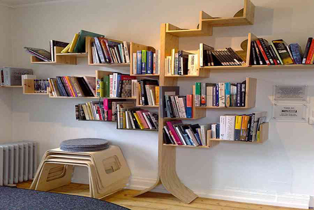 Kệ sách hình cây có thể đặt ở nhiều không gian