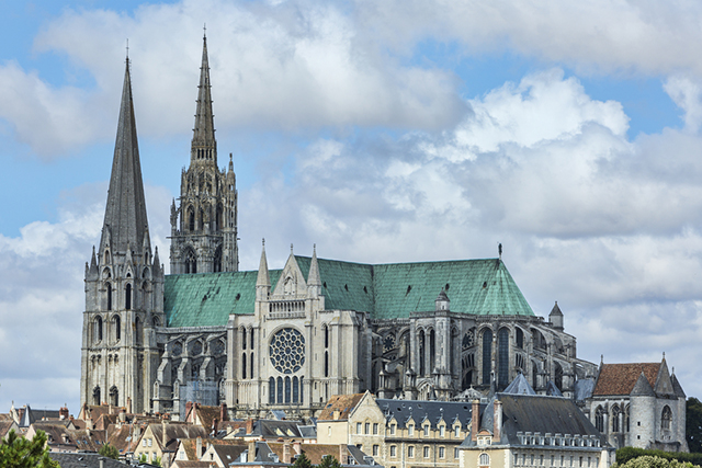 Nhà thờ Chartres được đánh giá là kiệt tác của thế giới