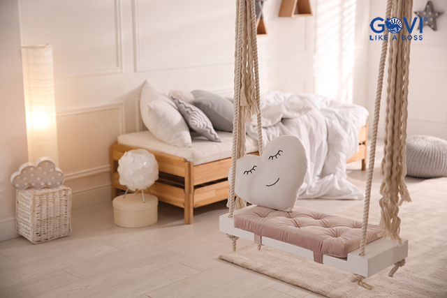 Chiếc xích đu theo phong cách truyền thống cũng là một điểm đặc biệt tạo sự hài hòa cho căn phòng ngủ