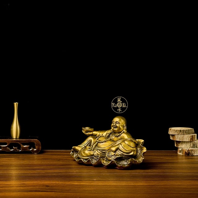 Tượng Phật Di Lặc tượng trưng cho an lạc, vui vẻ, hạnh phúc