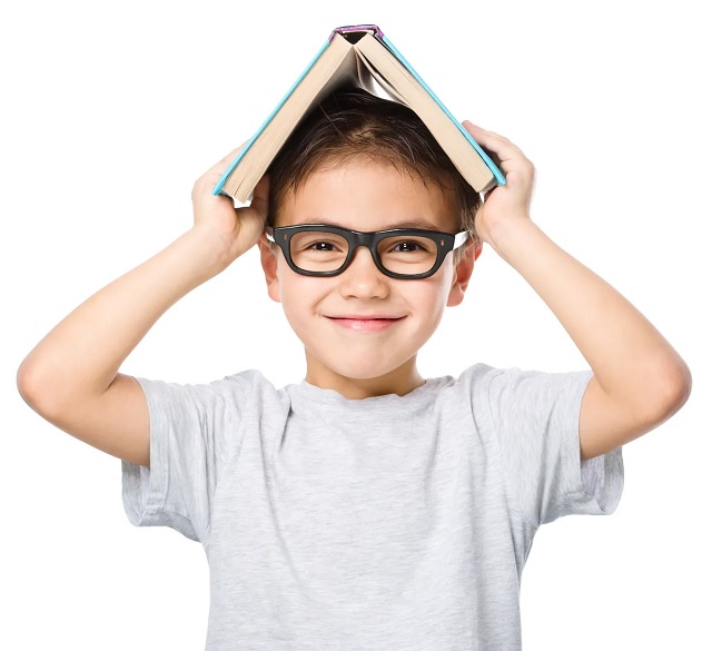 Tình trạng cận thị thường bắt gặp ở trẻ em trong độ tuổi đến trường làm cản trở đến việc học tập