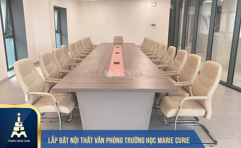 Không gian phòng họp trường Marie Curie hiện đại, tiện nghi