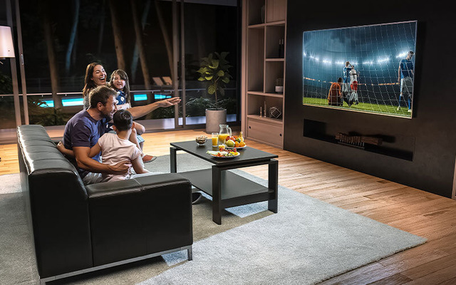 Khoảng cách đặt sofa với tivi phòng khách