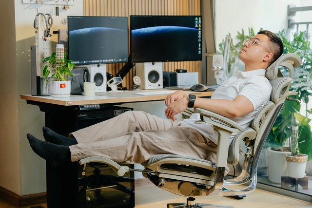 Ghế công thái học ngả lưng